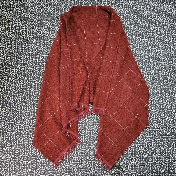 Express Women's One Size Maroon Plaid Poncho Loose Fit Sweater Scarf Vest - Picture 1 of 7